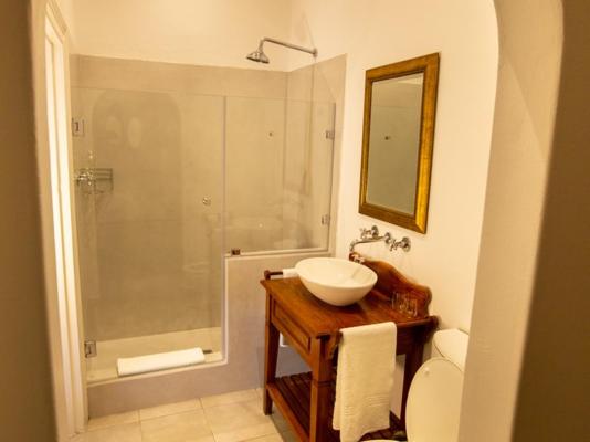 Le Ballon Rouge Guest House - 231582