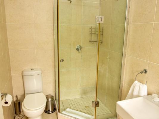 Room image 3
