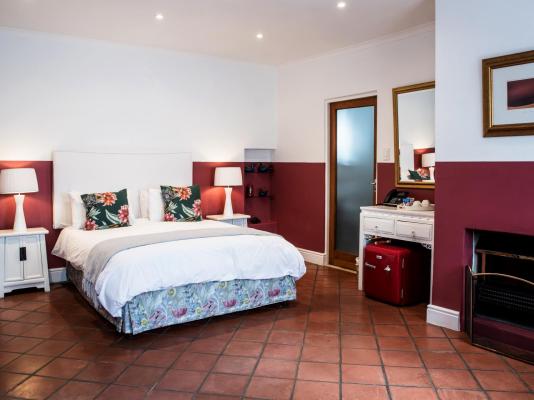 Le Ballon Rouge Guest House - 231615