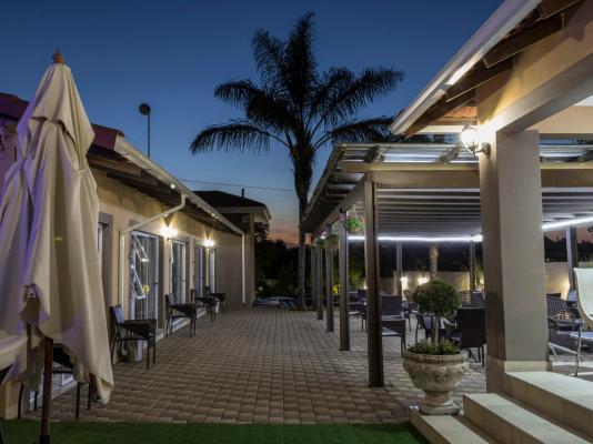 Lakeview Hotel Guesthouse & Conference Center - 231675