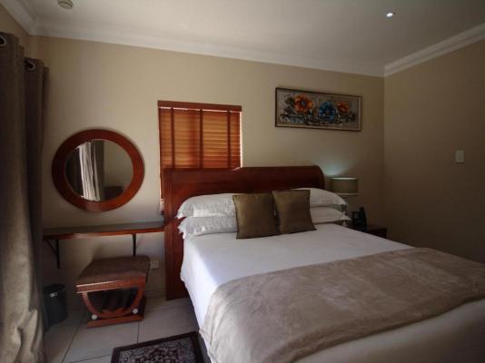 Lakeview Hotel Guesthouse & Conference Center - 231688