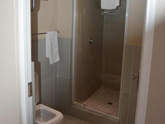 Lakeview Hotel Guesthouse & Conference Center - 231690