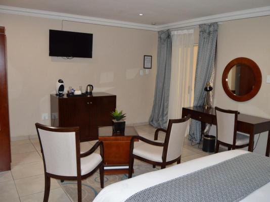 Lakeview Hotel Guesthouse & Conference Center - 231693