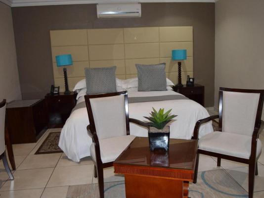 Lakeview Hotel Guesthouse & Conference Center - 231694