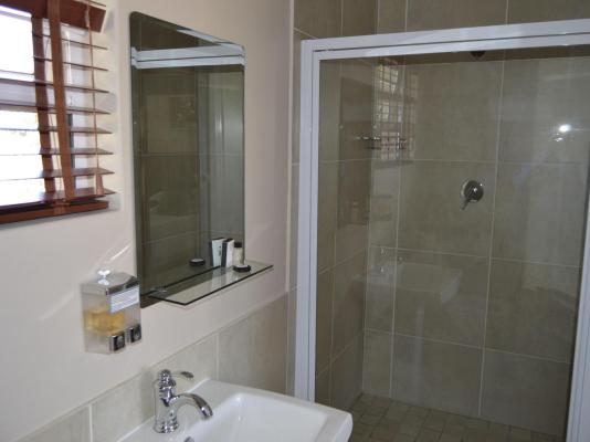 Lakeview Hotel Guesthouse & Conference Center - 231706