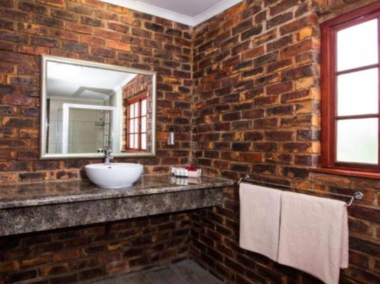 Storms River Guest Lodge - 231921