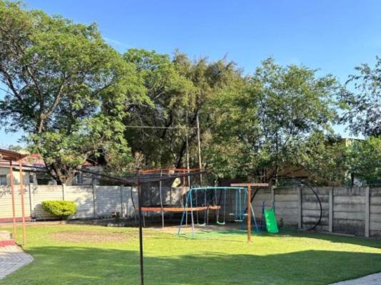 Distinctive BnB - 232125