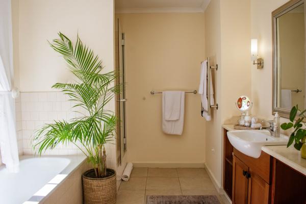 Sunrise Suite