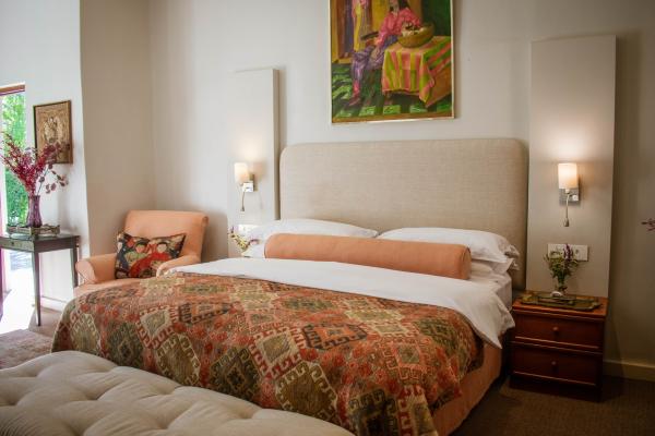 Luxury Room - Honeymoon Suite