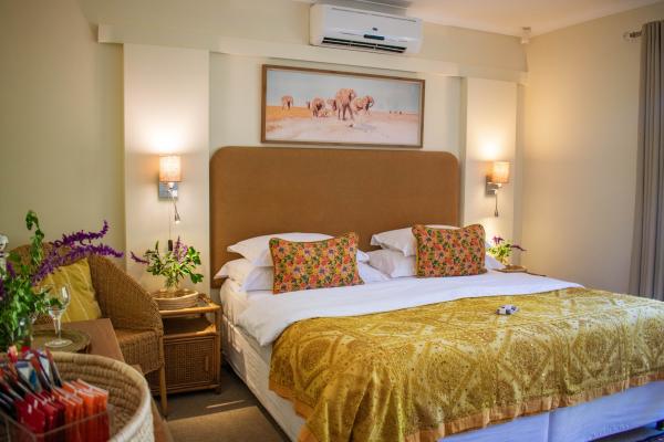 Mountain View Room
