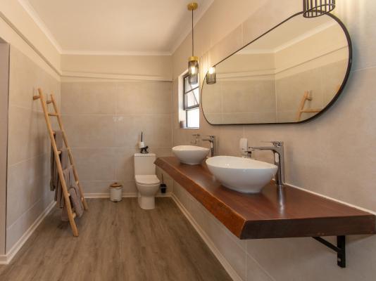 Chestnut Country Lodge - 232344
