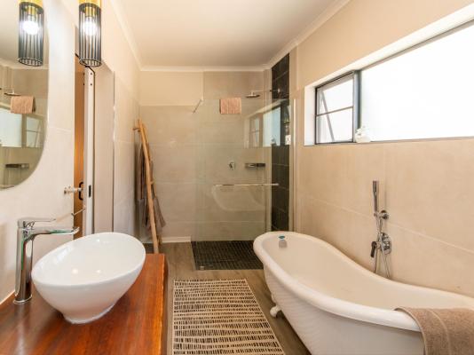 Chestnut Country Lodge - 232351