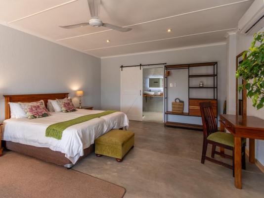 Chestnut Country Lodge - 232354