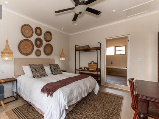 Chestnut Country Lodge - 232360