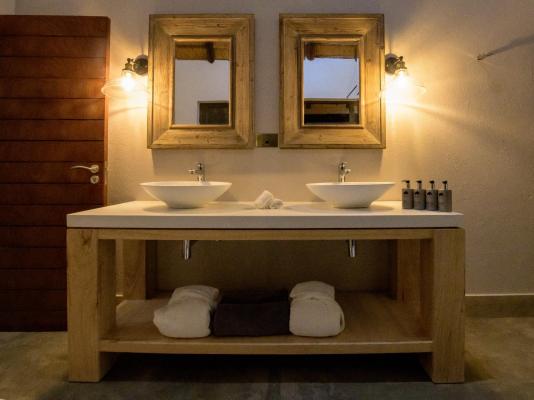Elephant Plains Game Lodge - 232425