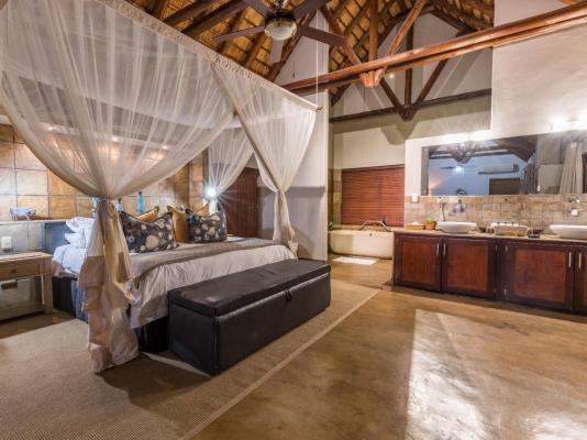 Elephant Plains Game Lodge - 232436