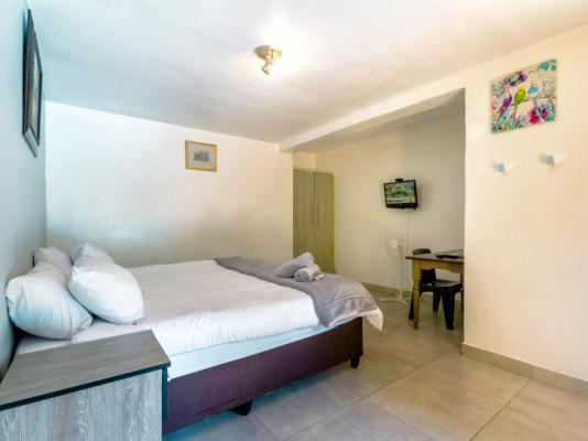 Linden Guesthouse - 232523