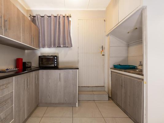 Linden Guesthouse - 232567