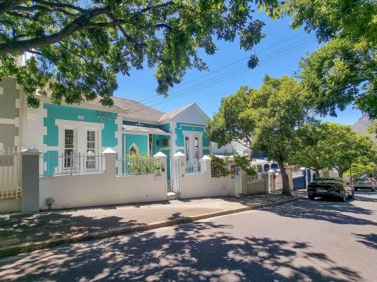 Kelvin Cottage - 232638