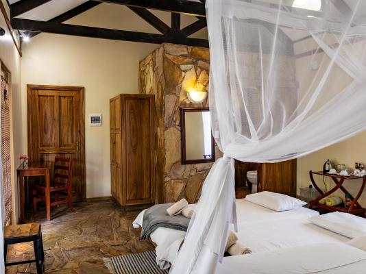 Fiume Lodge cc - 232910