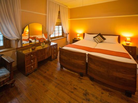 Mountain Manor Guest House & Executive Suites - 233056