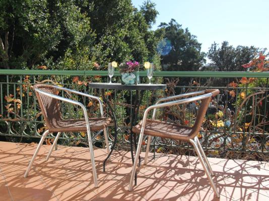 Mountain Manor Guest House & Executive Suites - 233066