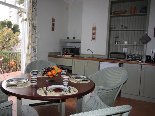 Mountain Manor Guest House & Executive Suites - 233070