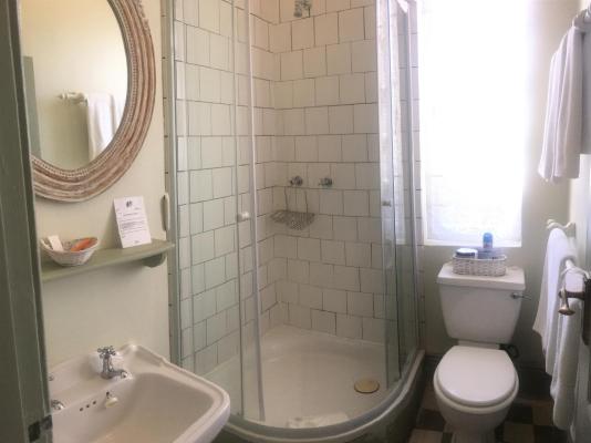 Mountain Manor Guest House & Executive Suites - 233074