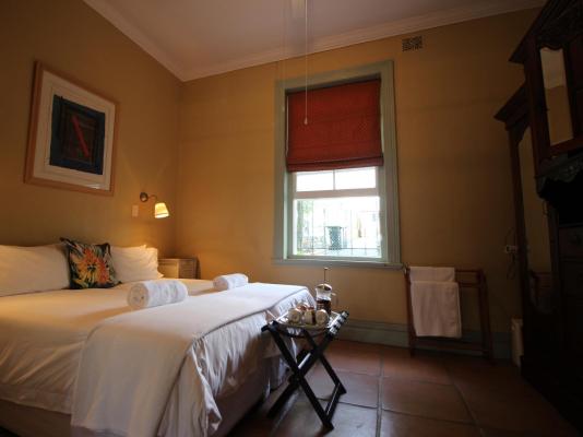 Mountain Manor Guest House & Executive Suites - 233076