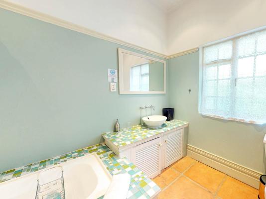 Mountain Manor Guest House & Executive Suites - 233079