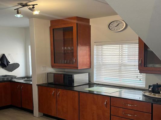 Mountain Manor Guest House & Executive Suites - 233084