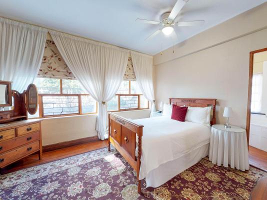Mountain Manor Guest House & Executive Suites - 233088