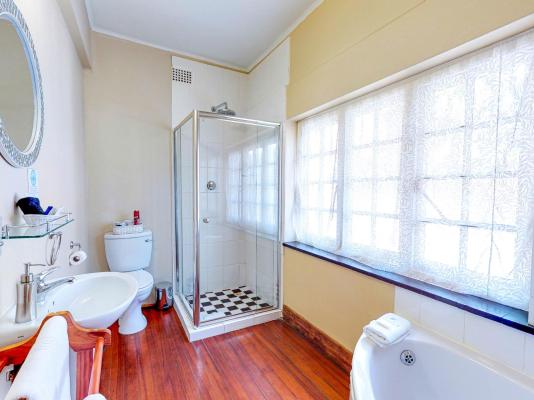 Mountain Manor Guest House & Executive Suites - 233089