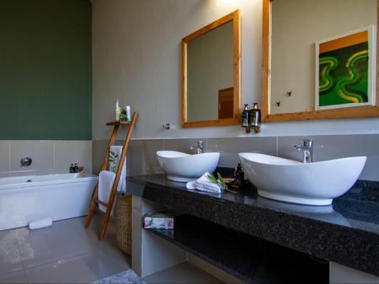 Tomo Safari Lodge - 233121