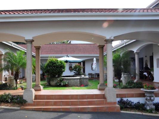 Centre Court B&B - 233338