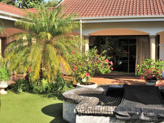Centre Court B&B - 233346