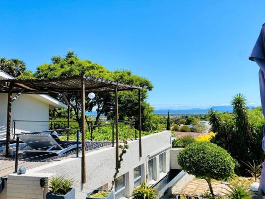 Southern Cross Guesthouse - 233379