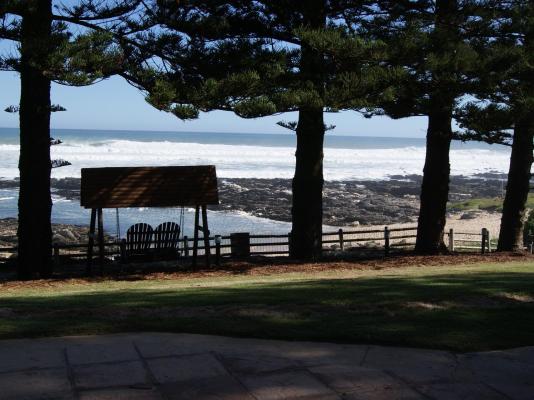 Sea Otters Lodge & Conference Centre - 233512