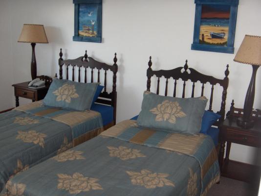 Sea Otters Lodge & Conference Centre - 233522