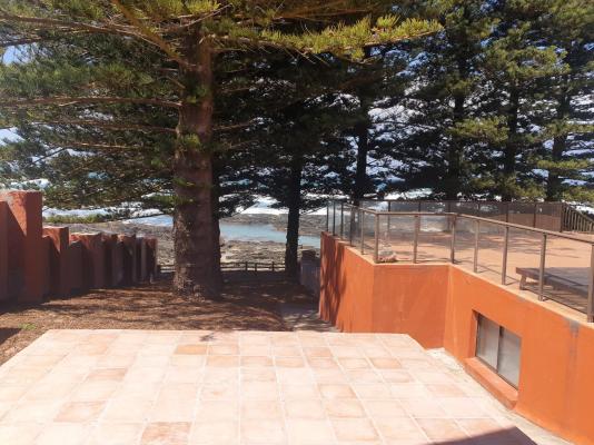 Sea Otters Lodge & Conference Centre - 233525