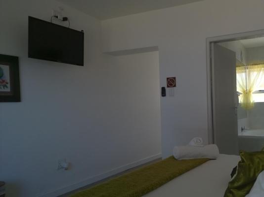 Sea Otters Lodge & Conference Centre - 233528
