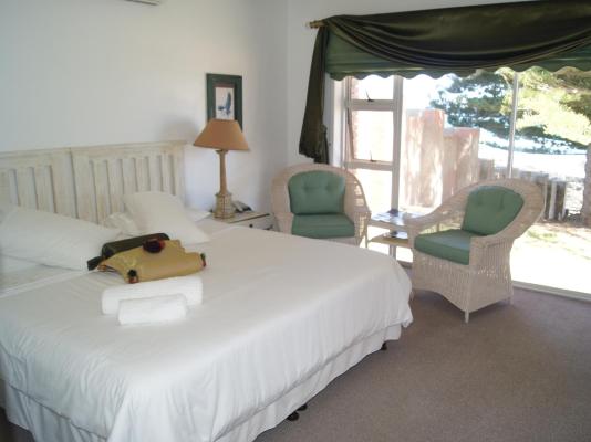 Sea Otters Lodge & Conference Centre - 233530