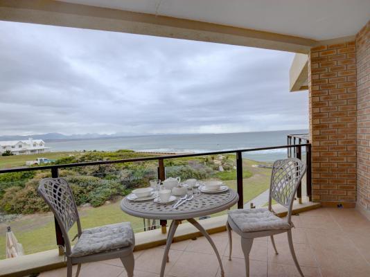 African Oceans - Manor on the Beach - 233600