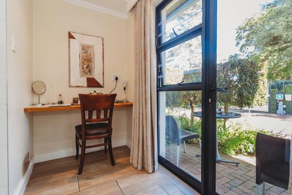 Acorn Guest House - 233969