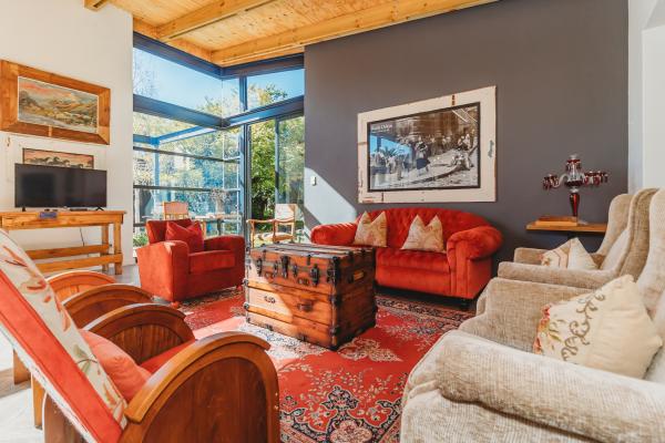 Acorn Guest House - 233979