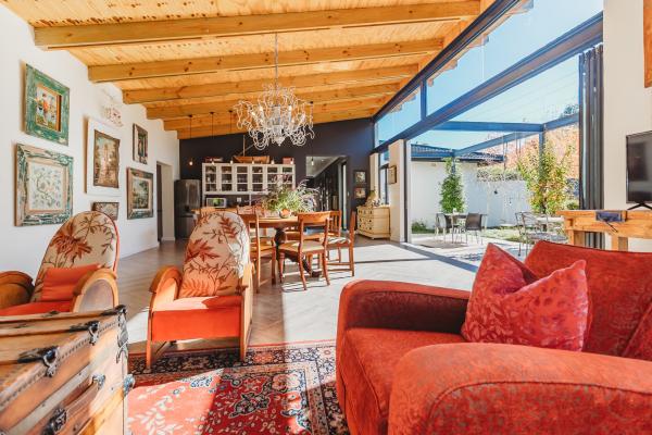 Acorn Guest House - 233980