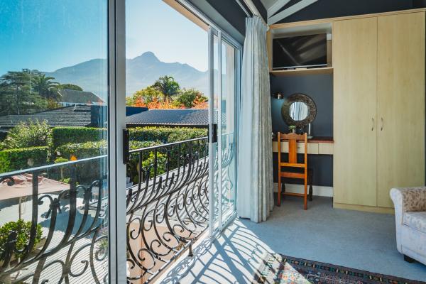 Acorn Guest House - 233989