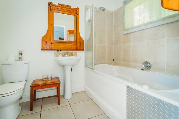 Acorn Guest House - 233990