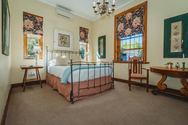 Acorn Guest House - 233997