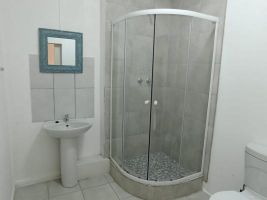 Room 1 Ensuite